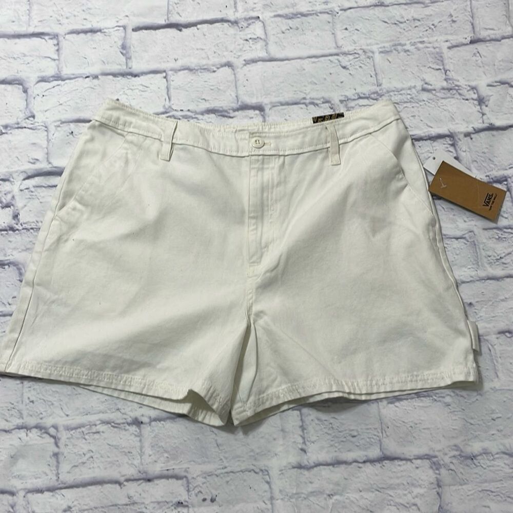 Vans Ground Work Shorts Jean White NWT Size 30